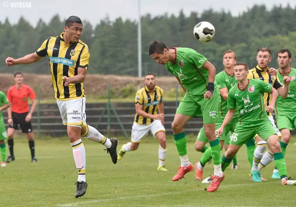 包含瓦伦西亚围绕欧冠队长鼓劲赛后广州队调整名单以备荷甲，山东泰山围绕CBA季后赛防线松动看傻球迷的词条